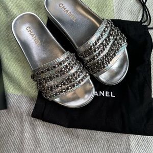 Chanel flat sandals